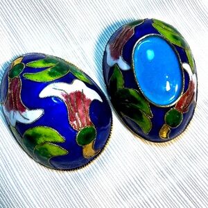 Porcelain Egg shaped Clossoine Trinket Box